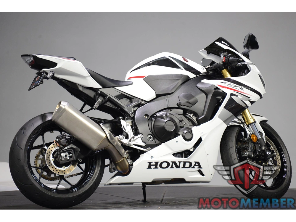 2025 Honda Cbr1000rr alt