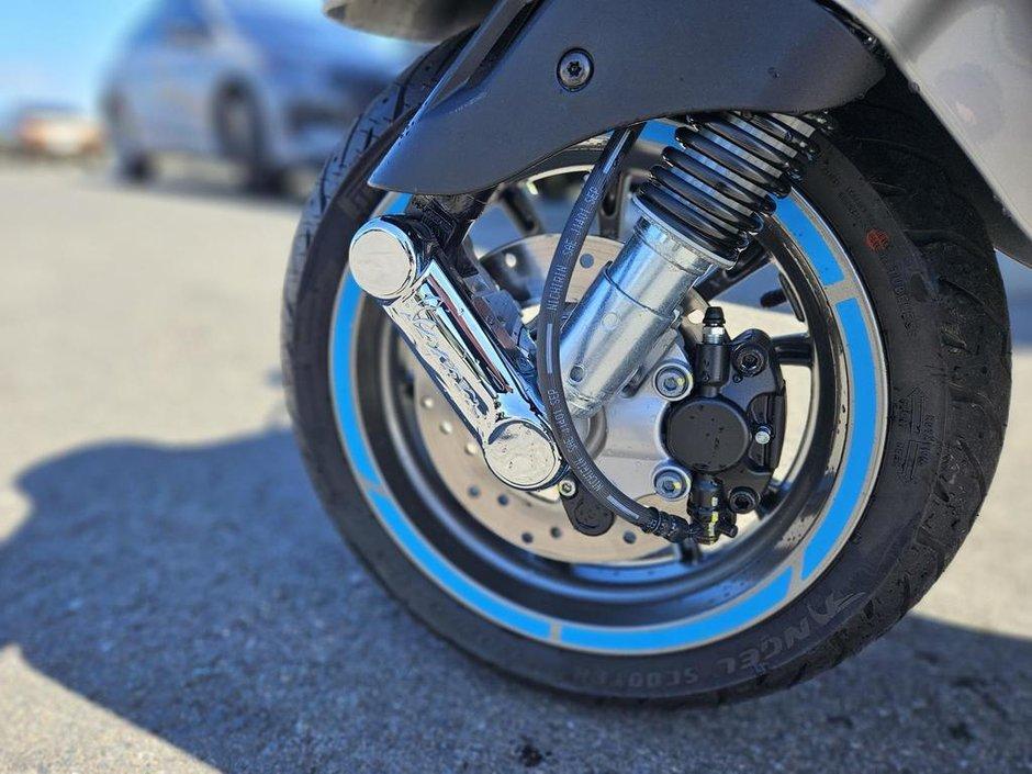 2020 Vespa ELETTRICA thumbnail 12