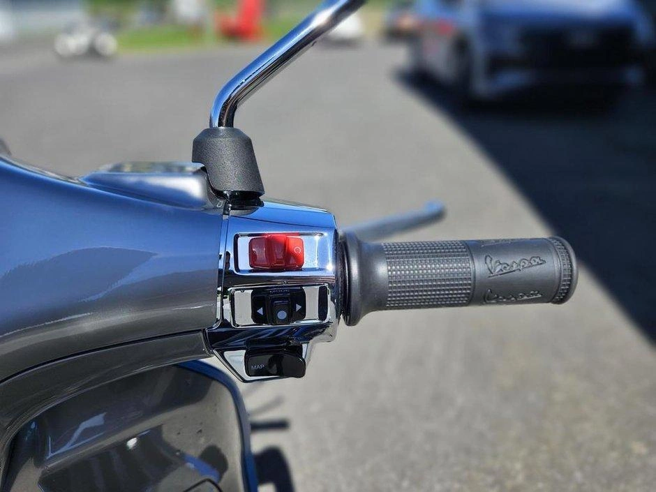 Vespa Elettrica 2020 alt