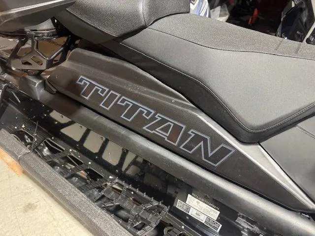 Polaris TITAN ADVENTURE PROSTAR S4 155 2026