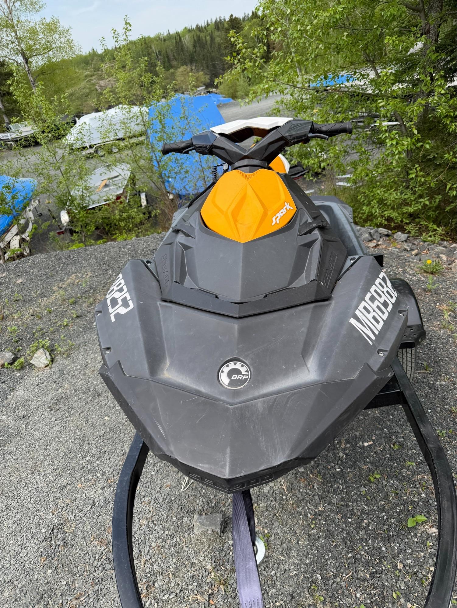 2020 Sea-Doo Spark 3up IBR thumbnail 2