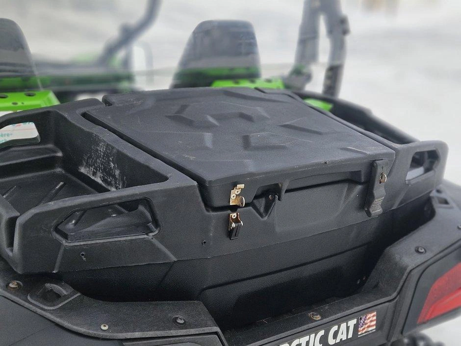 Arctic Cat Wildcat 700 2015 alt