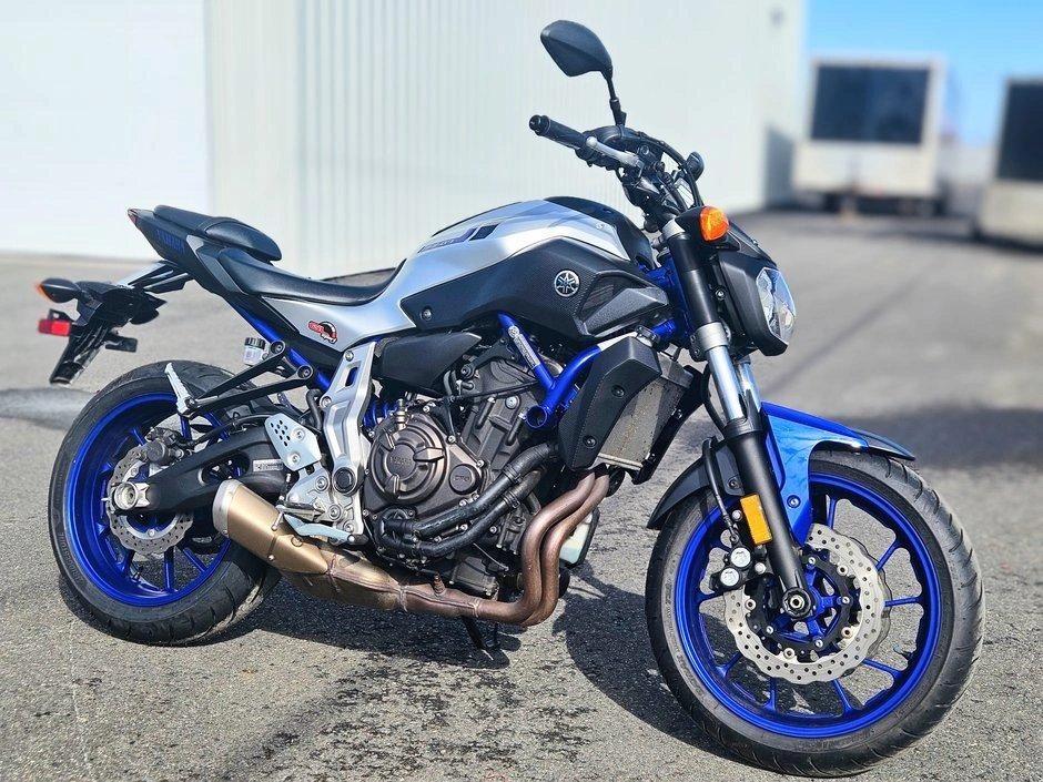 Yamaha Fz-07 2016 alt