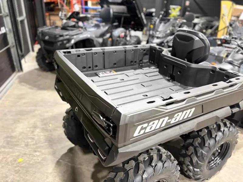 2026 Can-Am Outlander MAX 6X6 DPS 700
