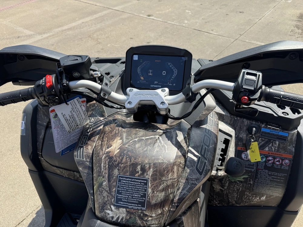 2026 Cfmoto Cforce 800 Touring alt