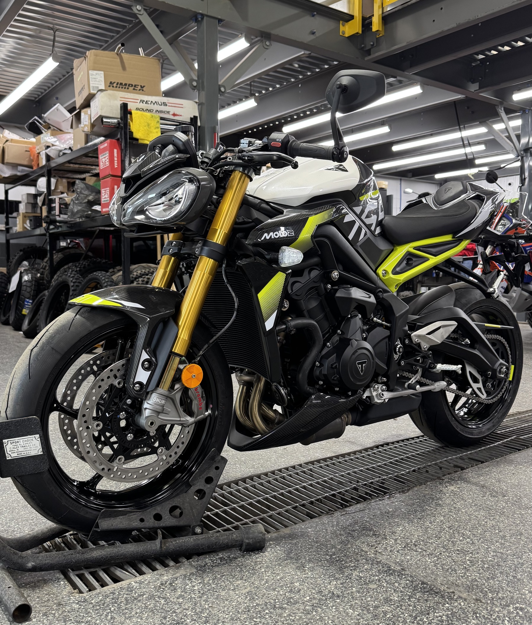 2026 Triumph STREET TRIPLE 765 MO thumbnail 7
