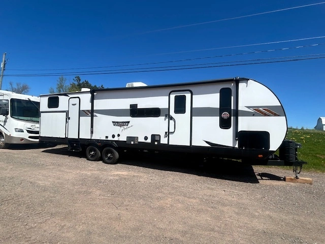 2023 Wildwood Platinum 32bhds alt