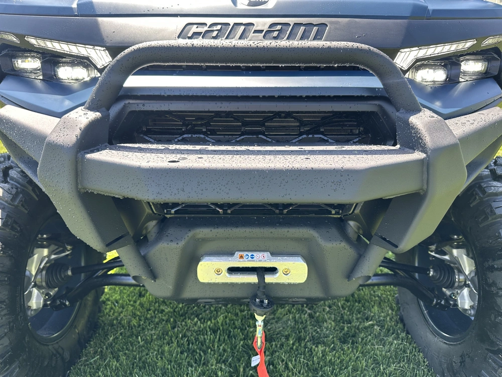 2026 Can-am Defender Ltd Hd11 alt