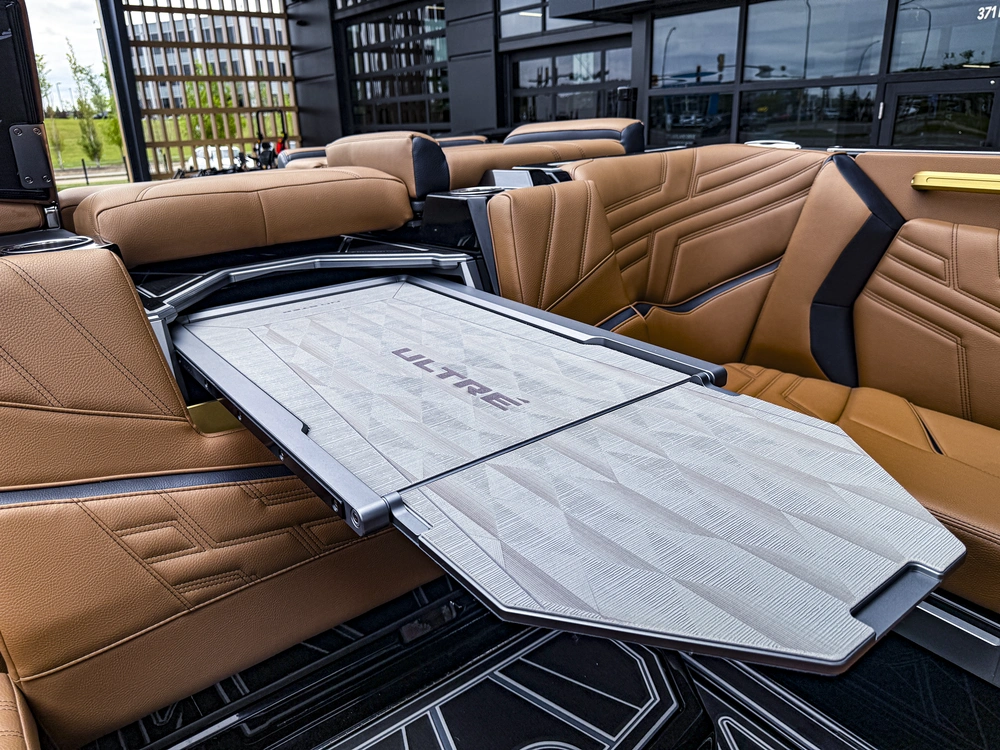2026 Tige Boats Ultre 25zx alt