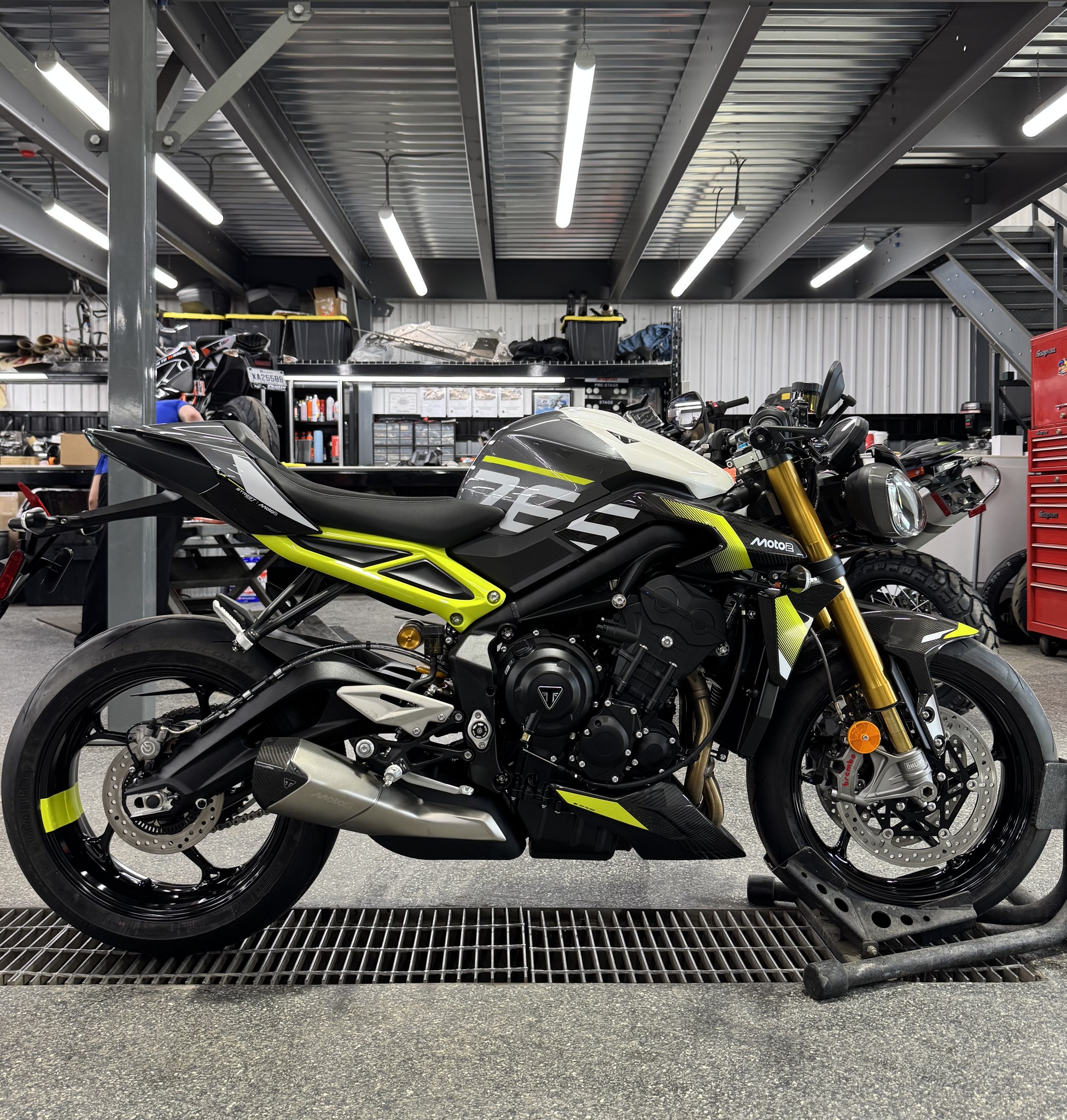 2026 Triumph STREET TRIPLE 765 MO