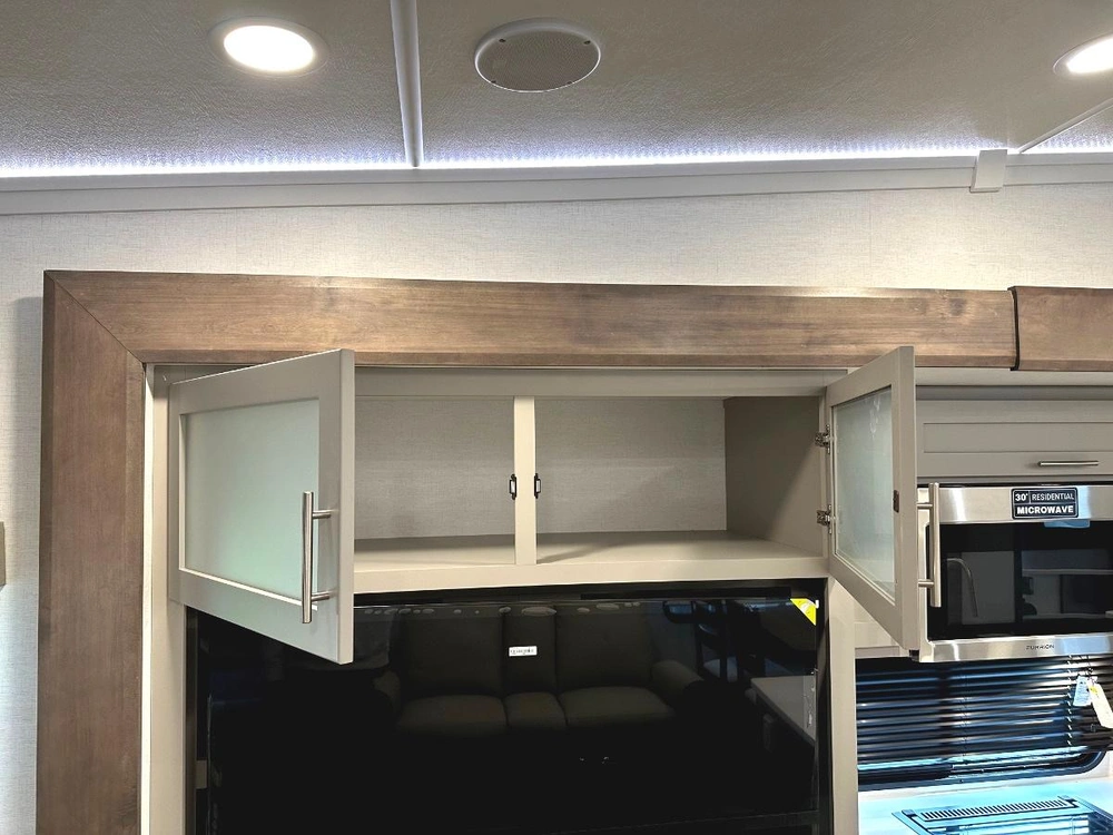 2026 Alliance Rv Avenue 39mbr alt