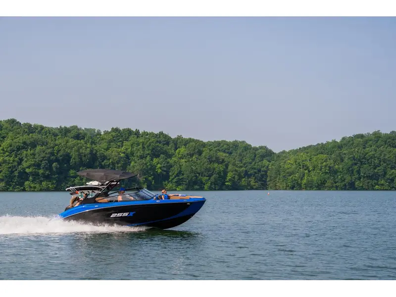 2026 Yamaha 255 XD BLEU