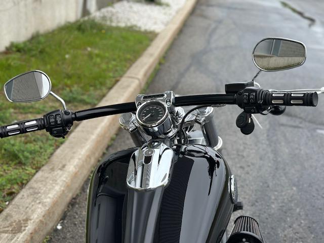 2016 Harley-Davidson Breakout FXBR thumbnail 10