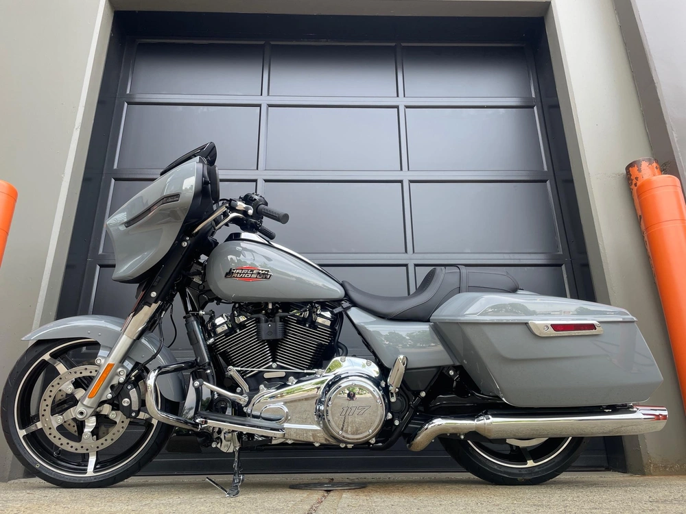 2026 Harley-davidson Flhx - Street Glide® alt