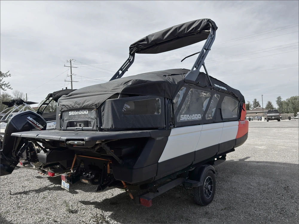2024 Sea-doo Switch alt