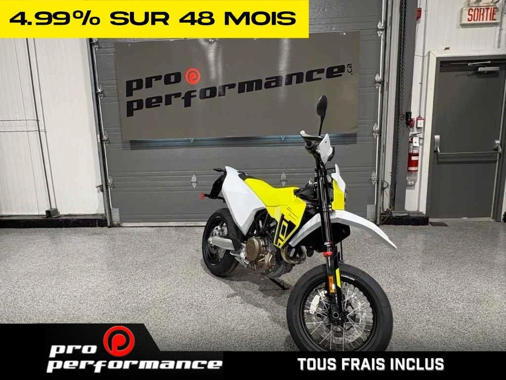 Husqvarna 701 Supermoto 2026 alt