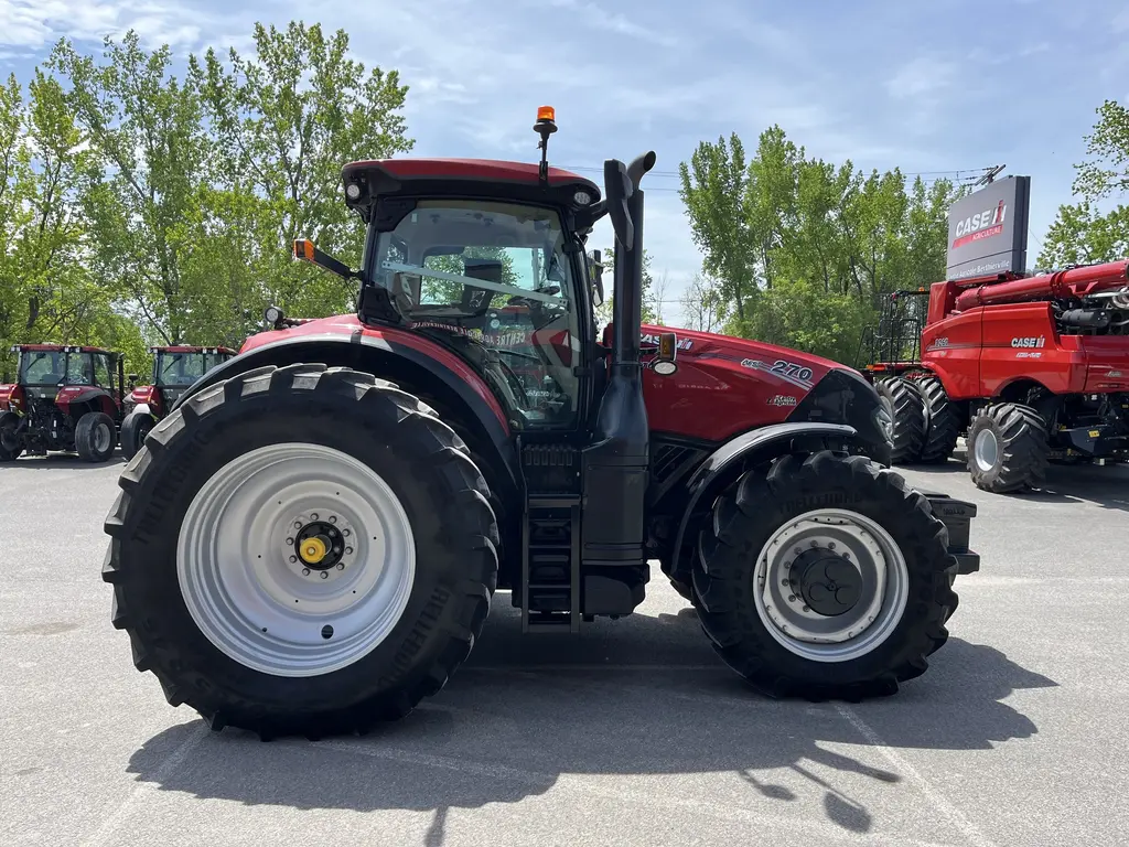 2023 Case IH Optum 270CVX