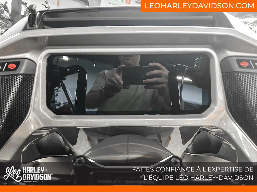 Harley-davidson Fltrxse Cvo Road Glide 2023 alt