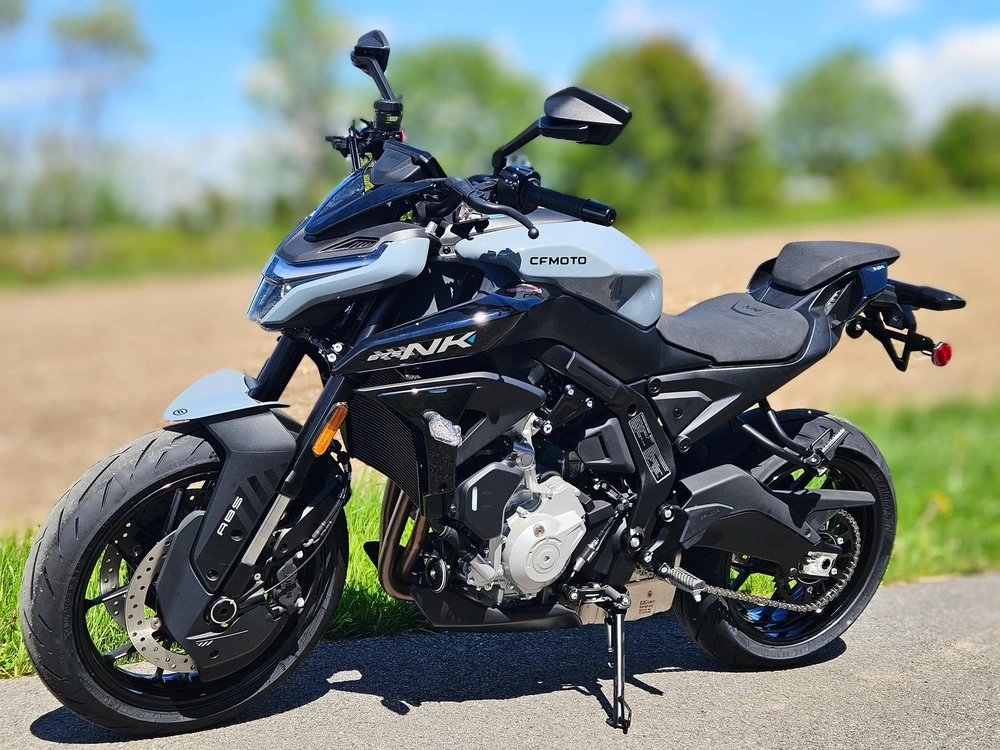 2026 Cfmoto 675nk alt