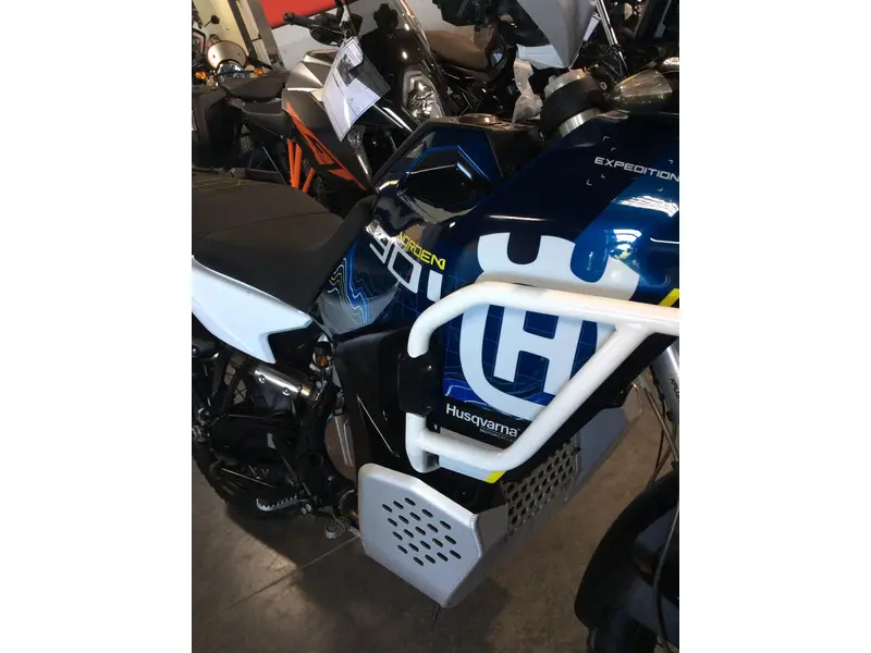 2023 HUSQVARNA NORDEN Expedition 901 Abs