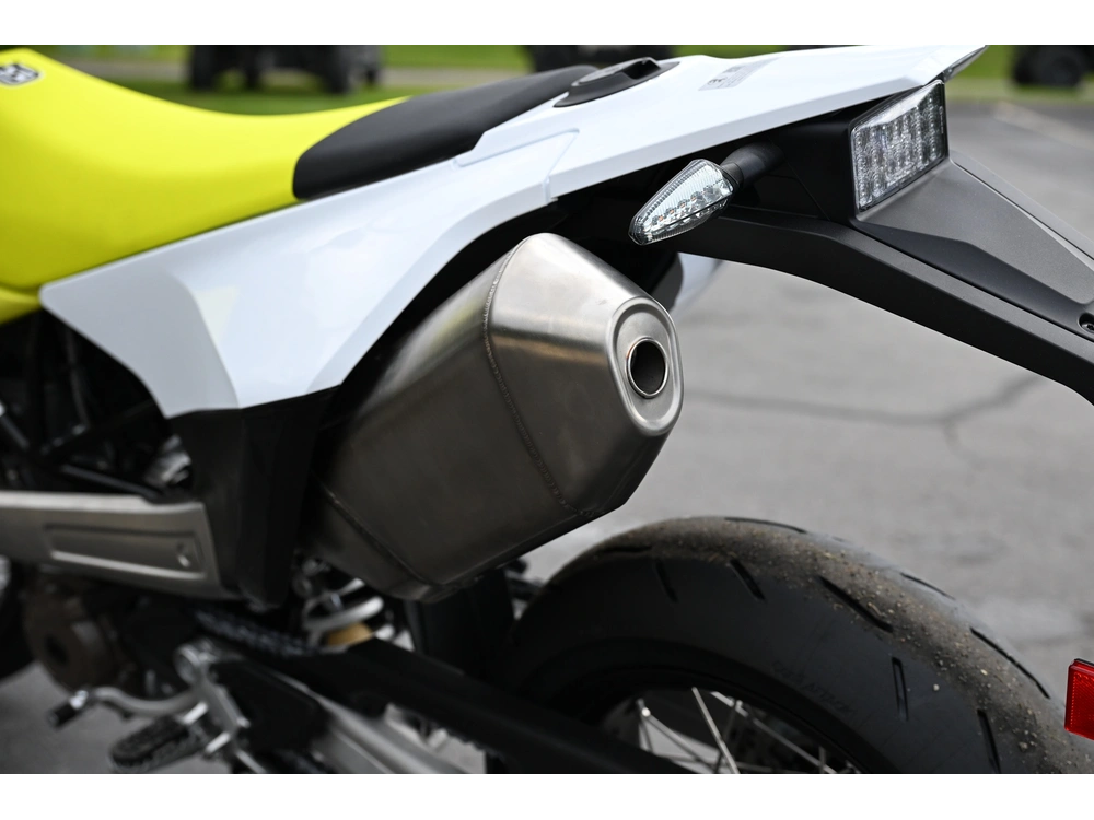 2026 Husqvarna 701 Supermoto alt