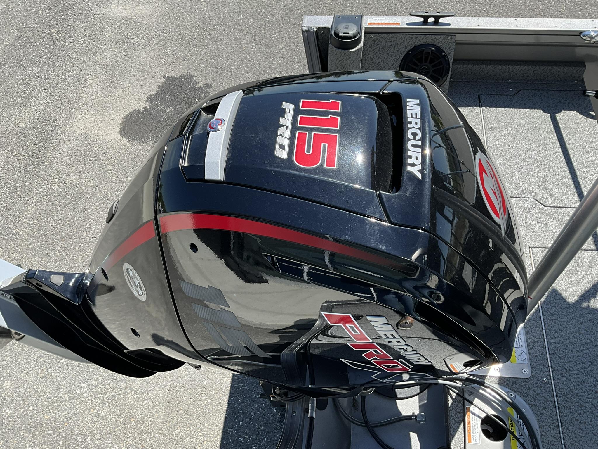 2021 Crestliner Vision 1700 thumbnail 16