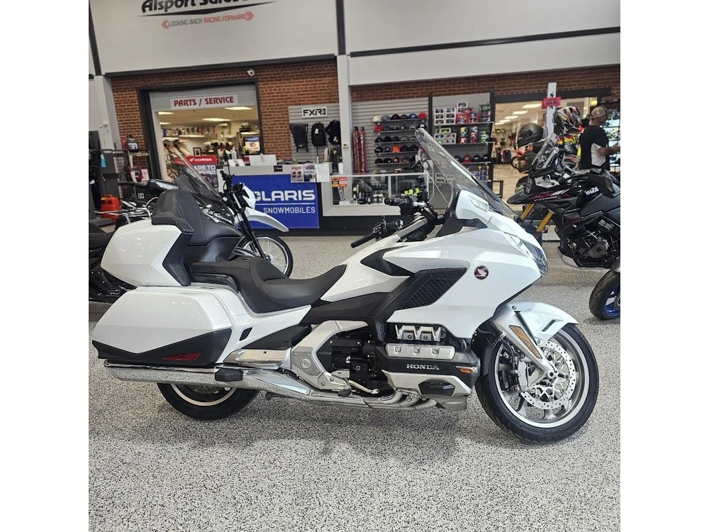 2018 Honda Goldwing alt