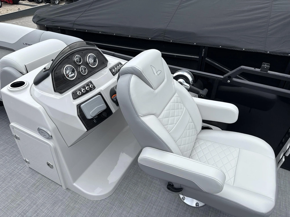 2026 Lowe Boats Sf Rear Fishing Station Sf212 alt