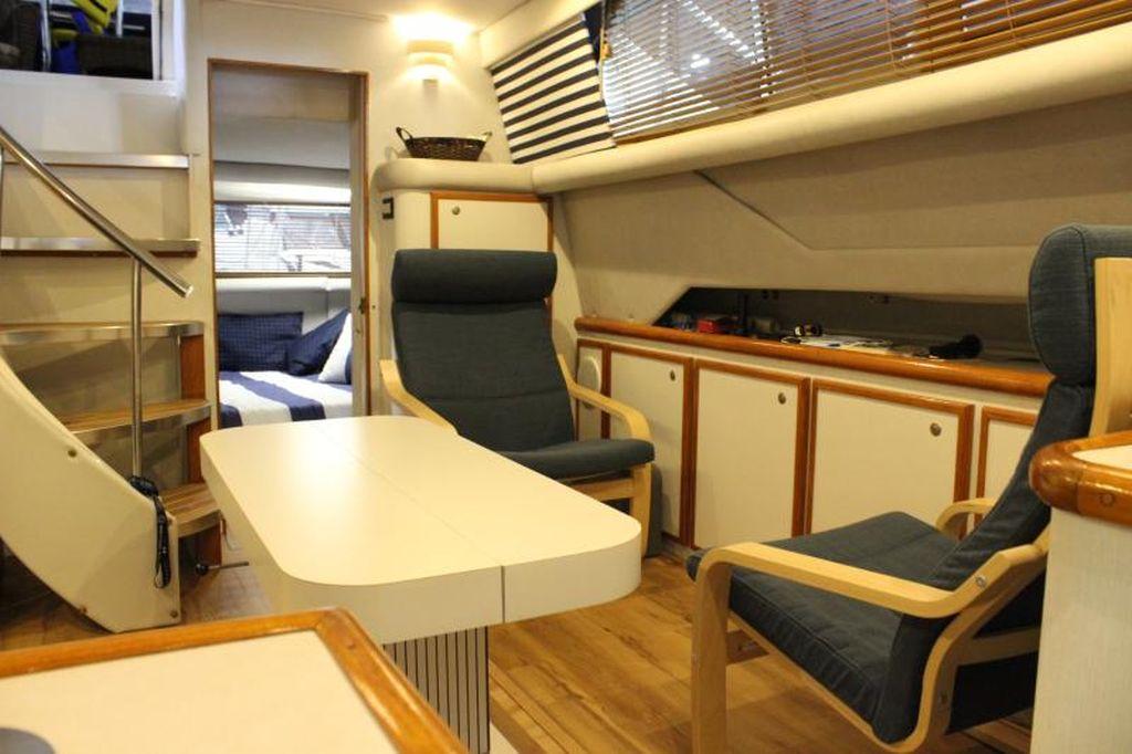 1993 Cruisers Yachts 3850 thumbnail 15