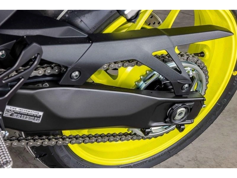 2026 Yamaha R7 alt