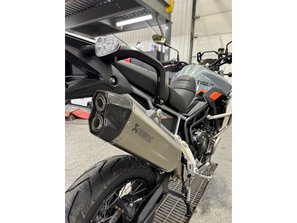 2026 Triumph Tiger 900 Dessert alt