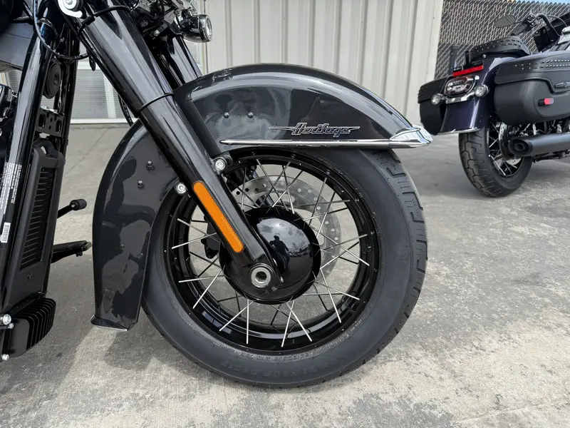 2026 Harley-Davidson HERITAGE CLASSIC thumbnail 9