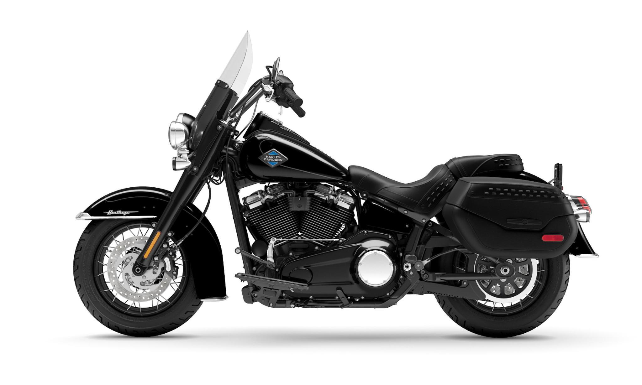 2026 Harley-Davidson FLHC HERITAGE CLASSIC thumbnail 3