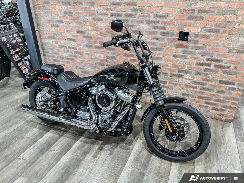 2026 Harley-davidson Street Bob alt
