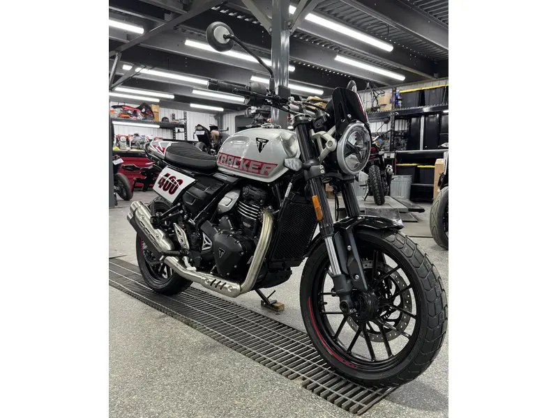 2027 Triumph TRACKER 400 ARGENT