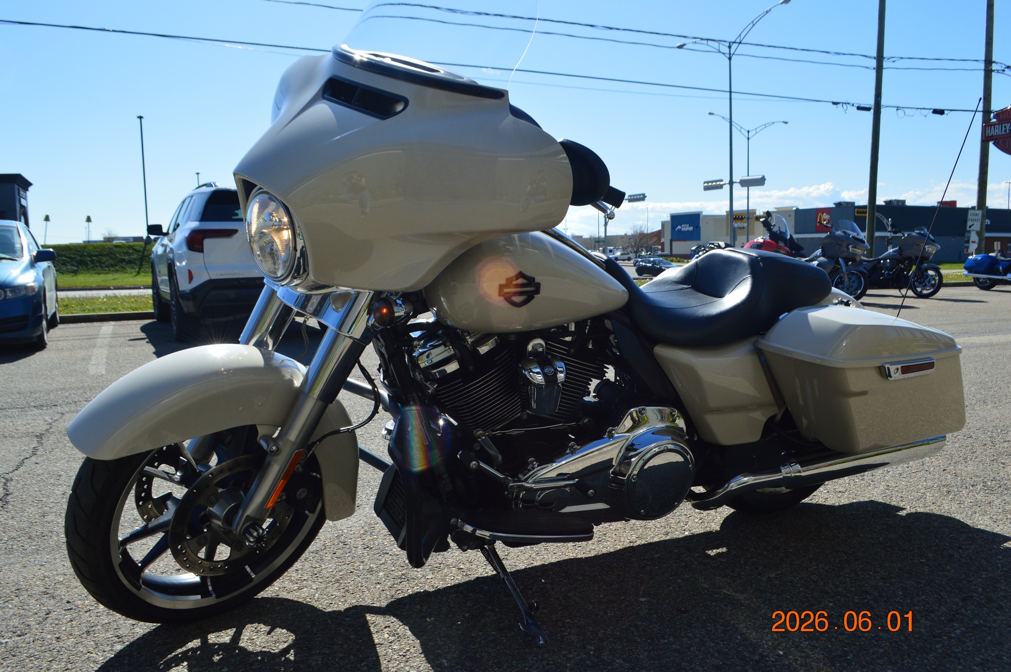 2022 Harley-Davidson FLHX thumbnail 7