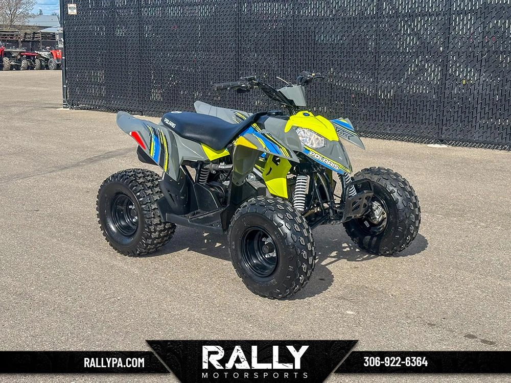2021 Polaris Outlaw 110 - Avalanche Gray/lime Squeeze alt