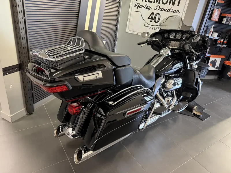 2017 Harley-Davidson ELECTRA GLIDE ULTRA LIMITED FLHTK