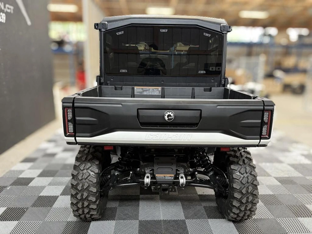 2026 Can-am Defender Limited Hd11 alt