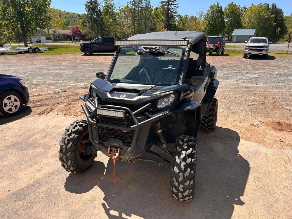 2023 Brp Commander Xt 1000r alt