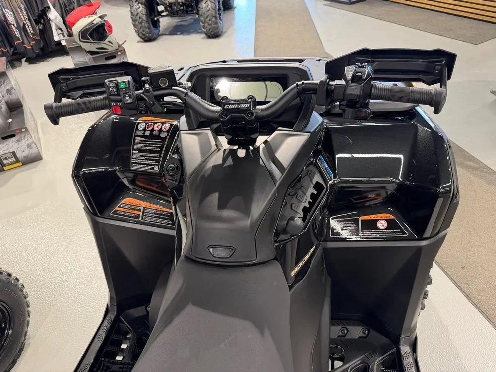 Can-am Outlander Backcountry 1000r 2026 alt