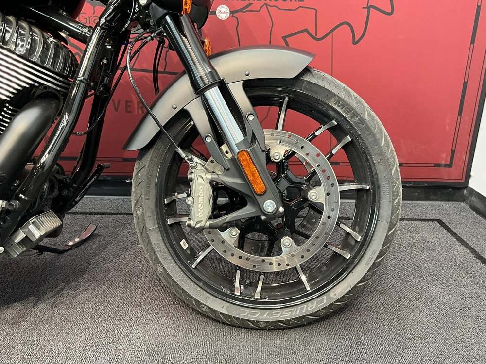 Indian Motorcycle Sport Chief 2025 alt