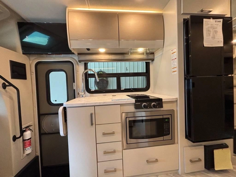 Thor Compass 24kb Awd 2027 alt