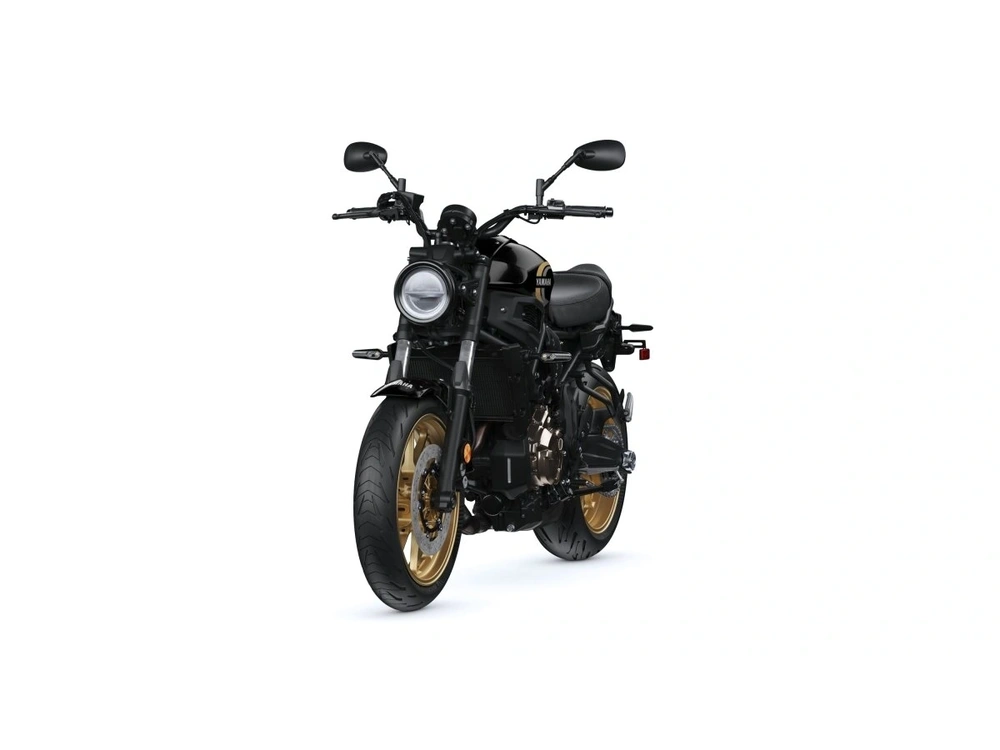 2026 Yamaha Xsr700 alt