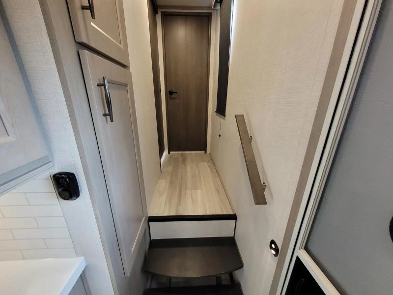 Grand Design Influence 3503gk 2024 alt