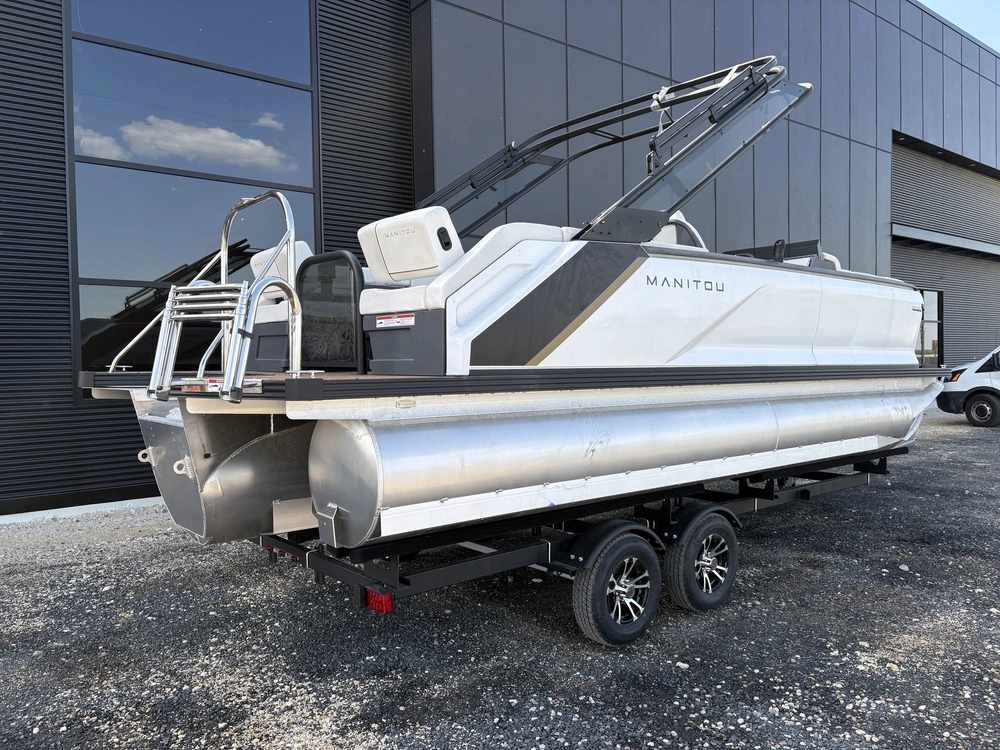 2025 Manitou Explore 22 Navigator Trifold 250 Mercury & Trailer alt