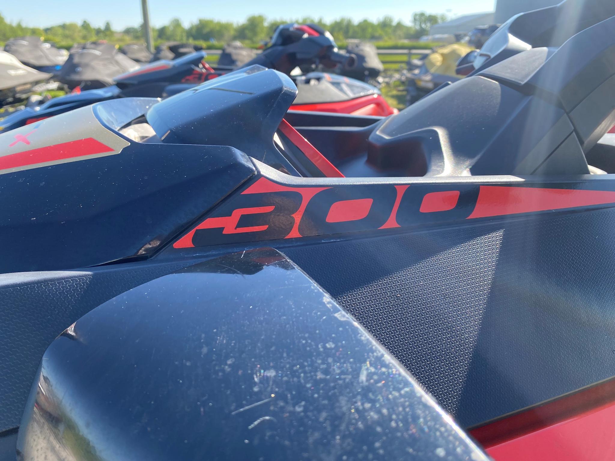 2019 Sea-Doo RXT-X 300 WITH SOUND thumbnail 13
