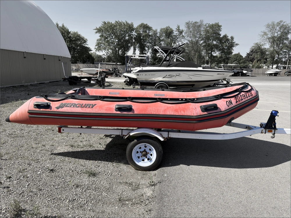 2009 Mercury Inflatable alt