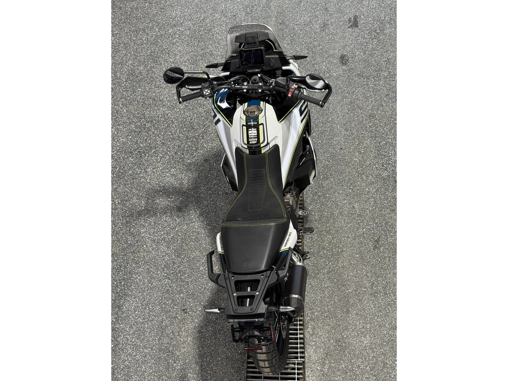 2025 Husqvarna Norden 901 alt