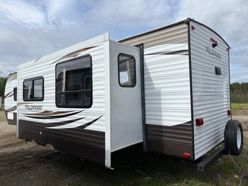 2017 Wildwood 27 Rrss alt